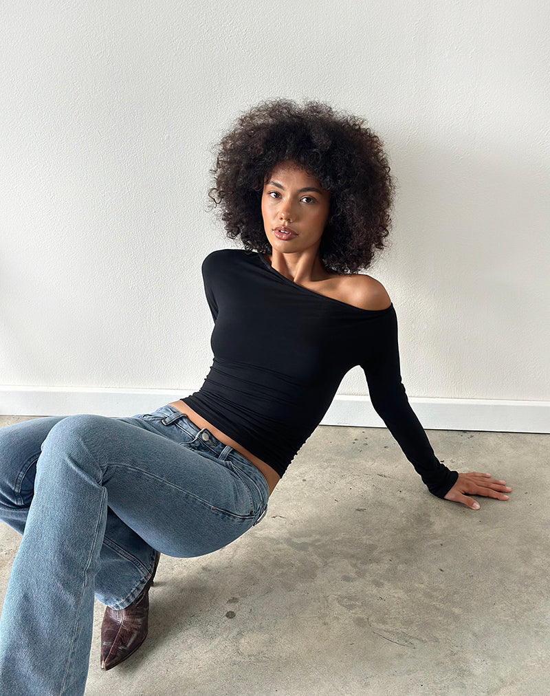 Dareon Long Sleeve Off The Shoulder Top in Black