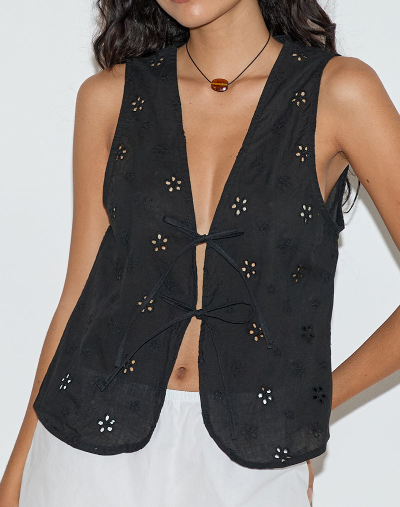 Kayve Top in Flower Broderie Black