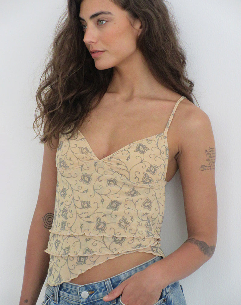Merida Top in Winding Ivy Pale Yellow