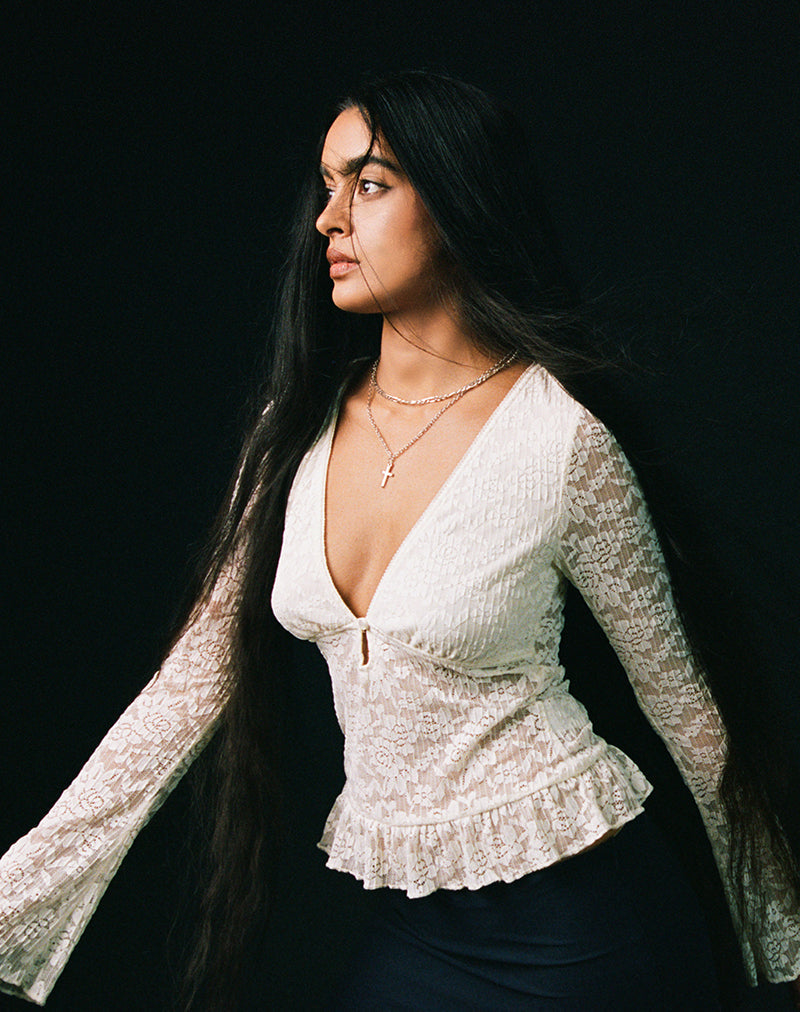 Roselle Keyhole Long Sleeve Top in Lace Ivory